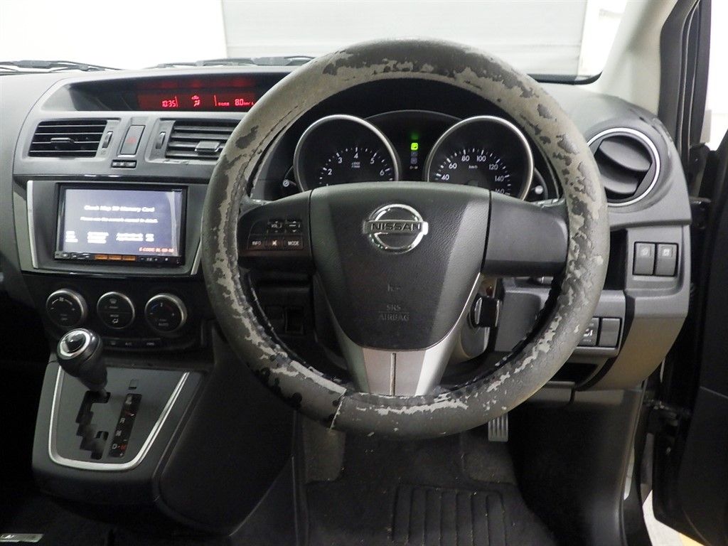 NISSAN LAFESTA