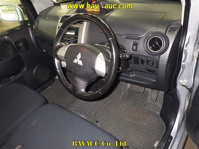 MITSUBISHI EK SPORT