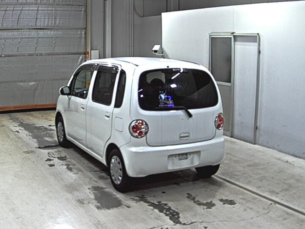 DAIHATSU MOVE LATTE