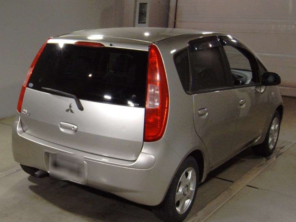 MITSUBISHI COLT