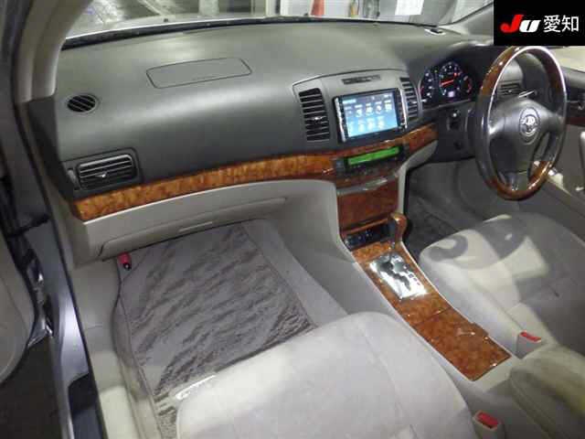 TOYOTA PREMIO