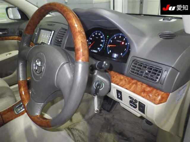 TOYOTA PREMIO