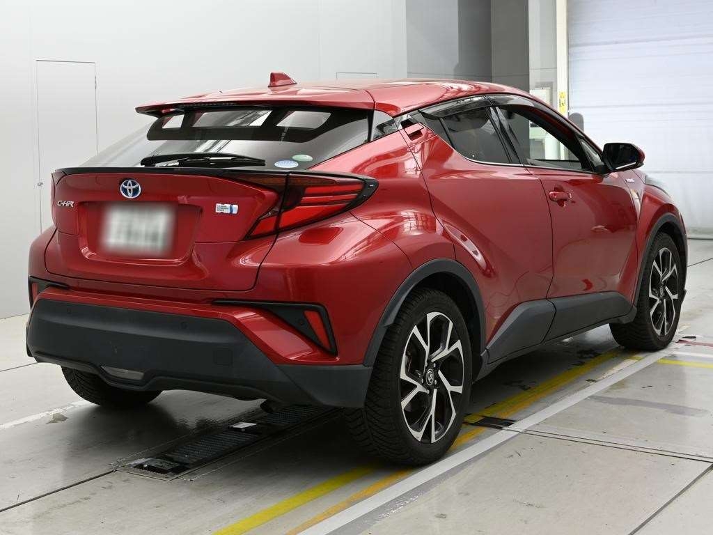 TOYOTA C-HR