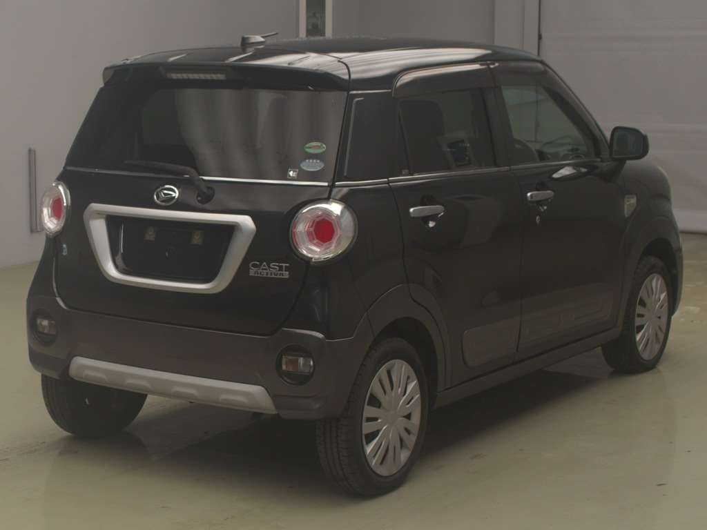 DAIHATSU CAST