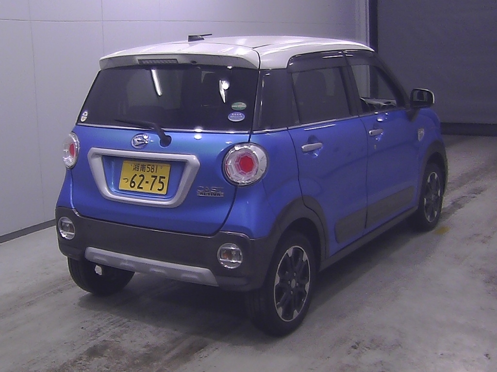 DAIHATSU CAST