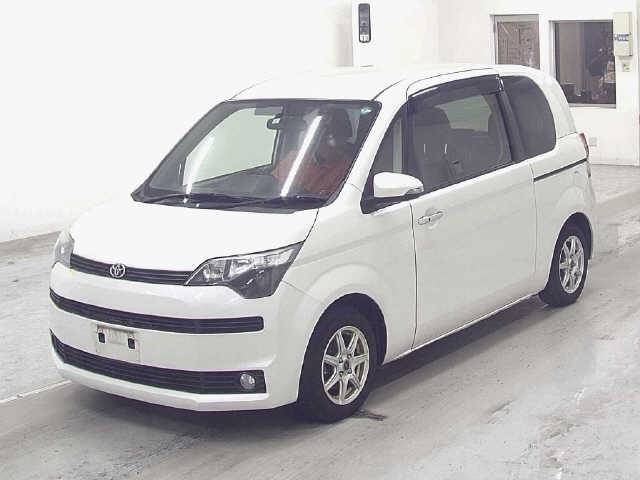 TOYOTA SPADE