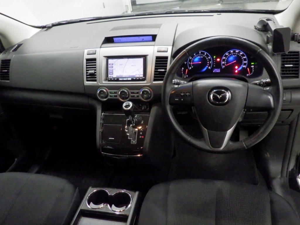 MAZDA MPV