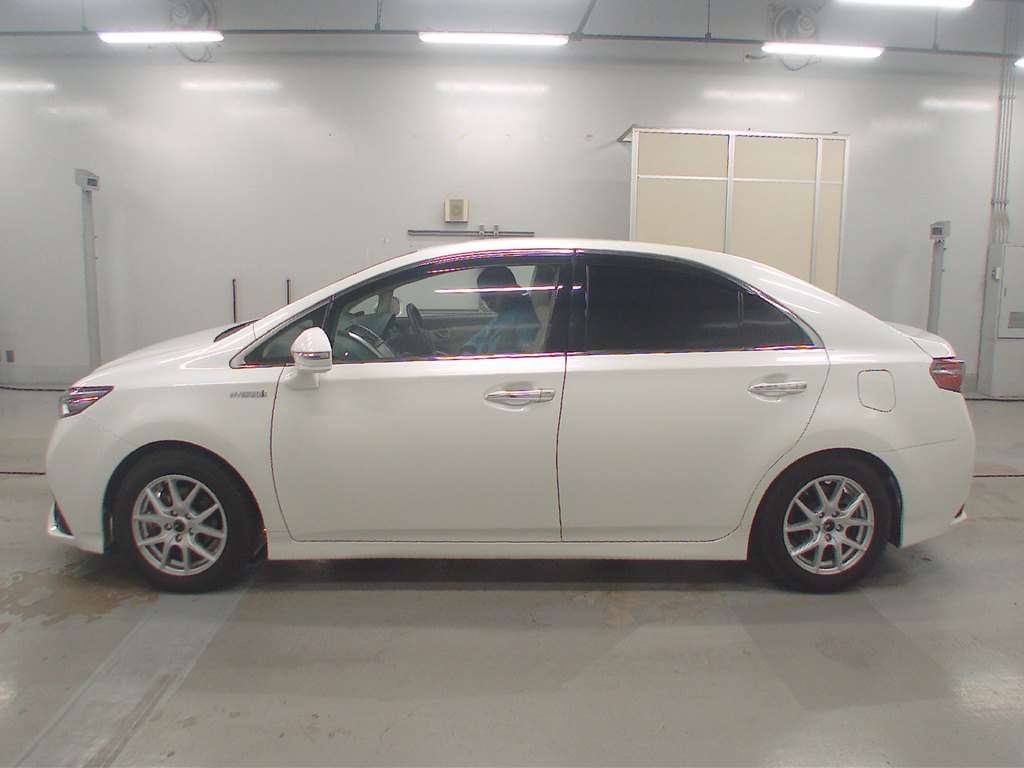 TOYOTA SAI