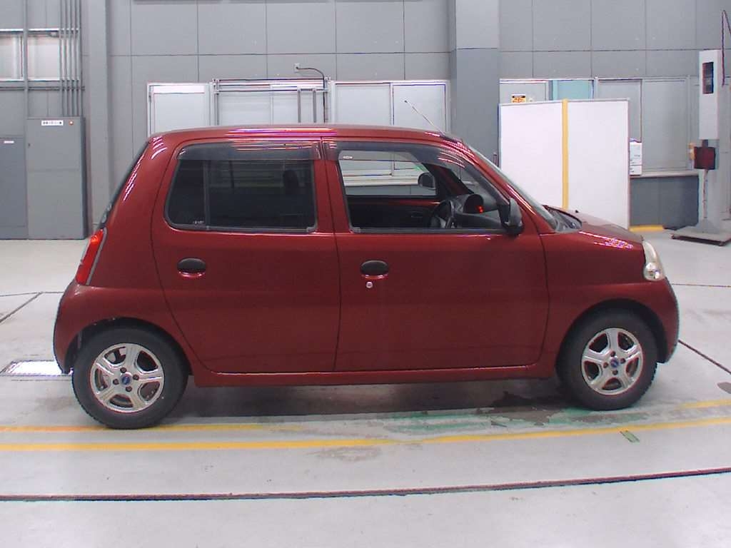 DAIHATSU ESSE