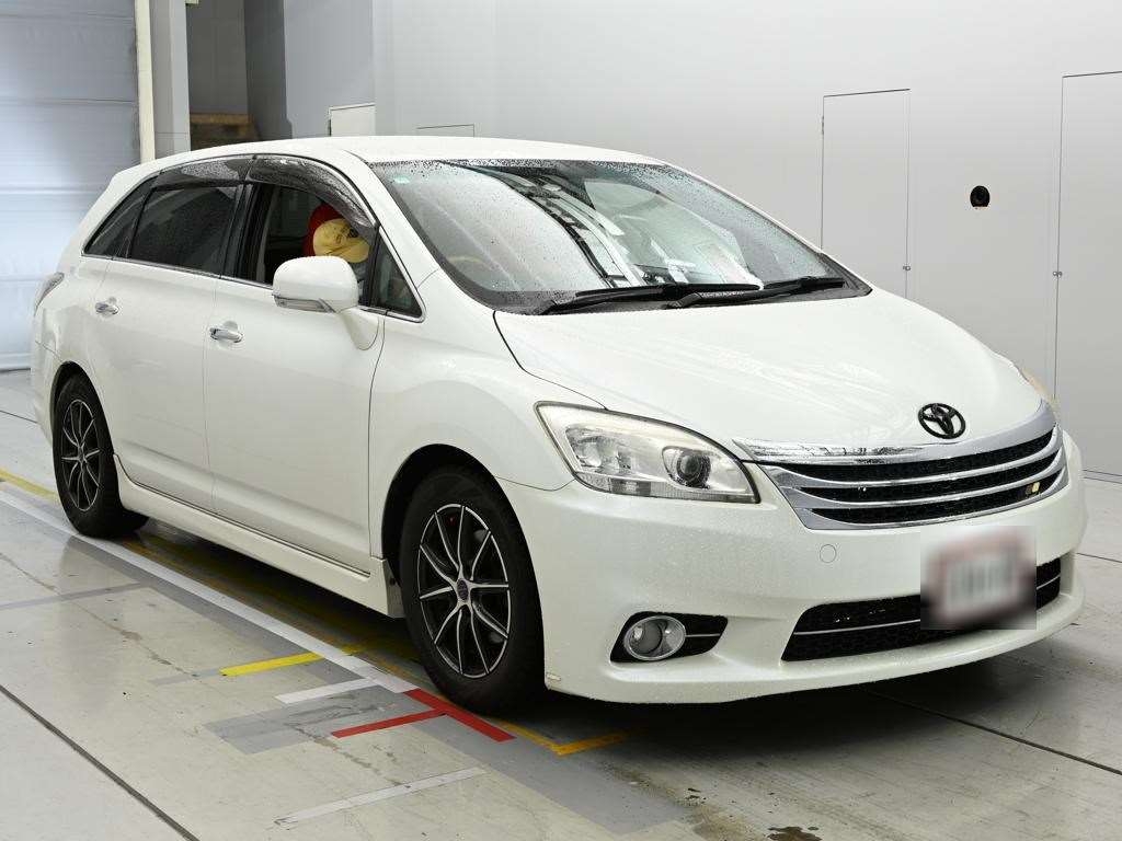 TOYOTA MARK X ZIO