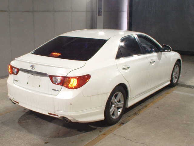 TOYOTA MARK X