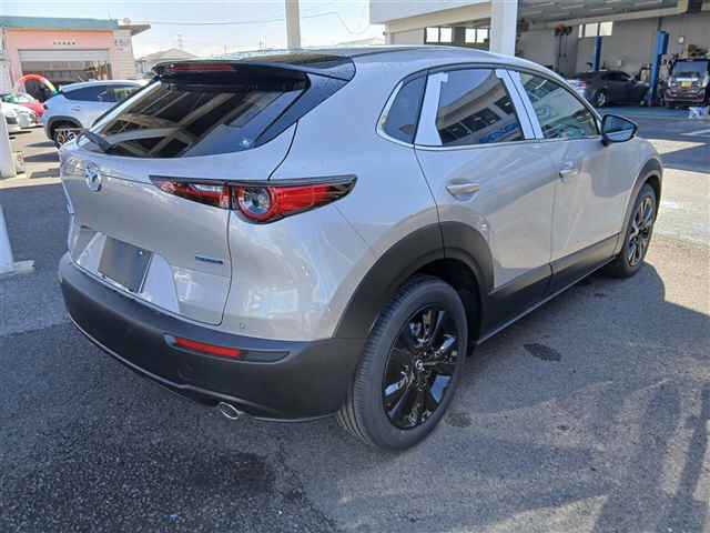 MAZDA CX-30