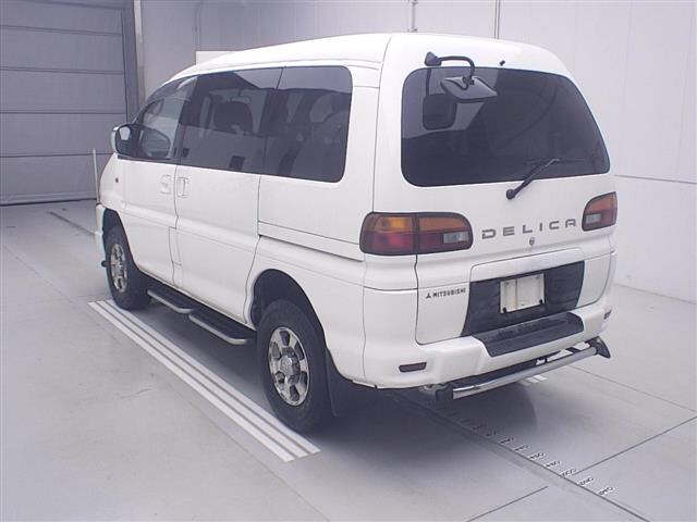 MITSUBISHI DELICA