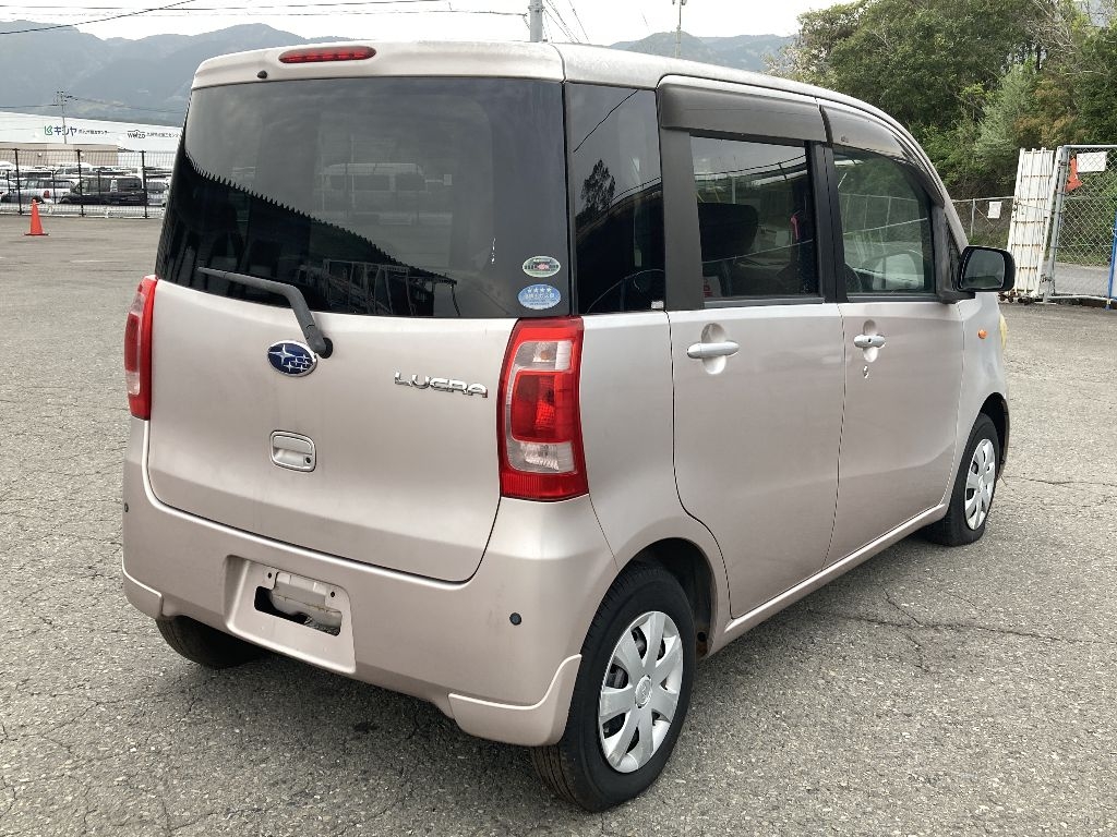 SUBARU LUCRA