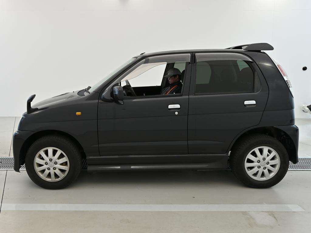 DAIHATSU TERIOS KID