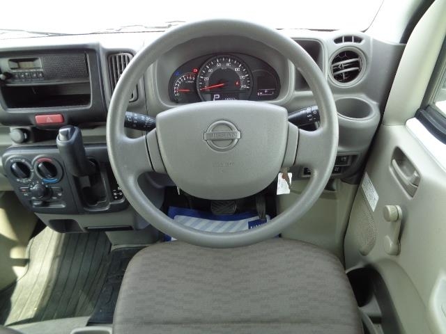 NISSAN NV100 CLIPPER