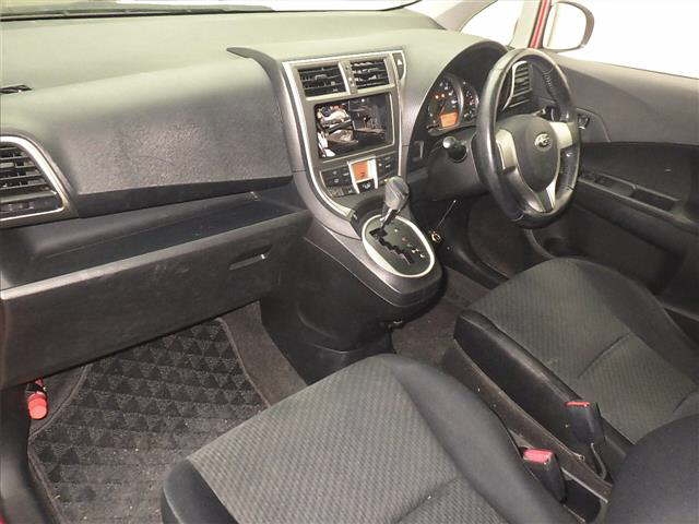 SUBARU TREZIA