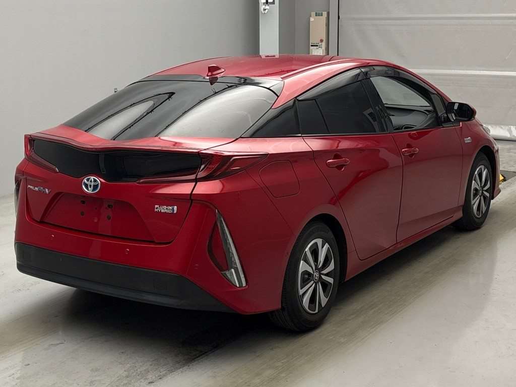 TOYOTA PRIUS PHV
