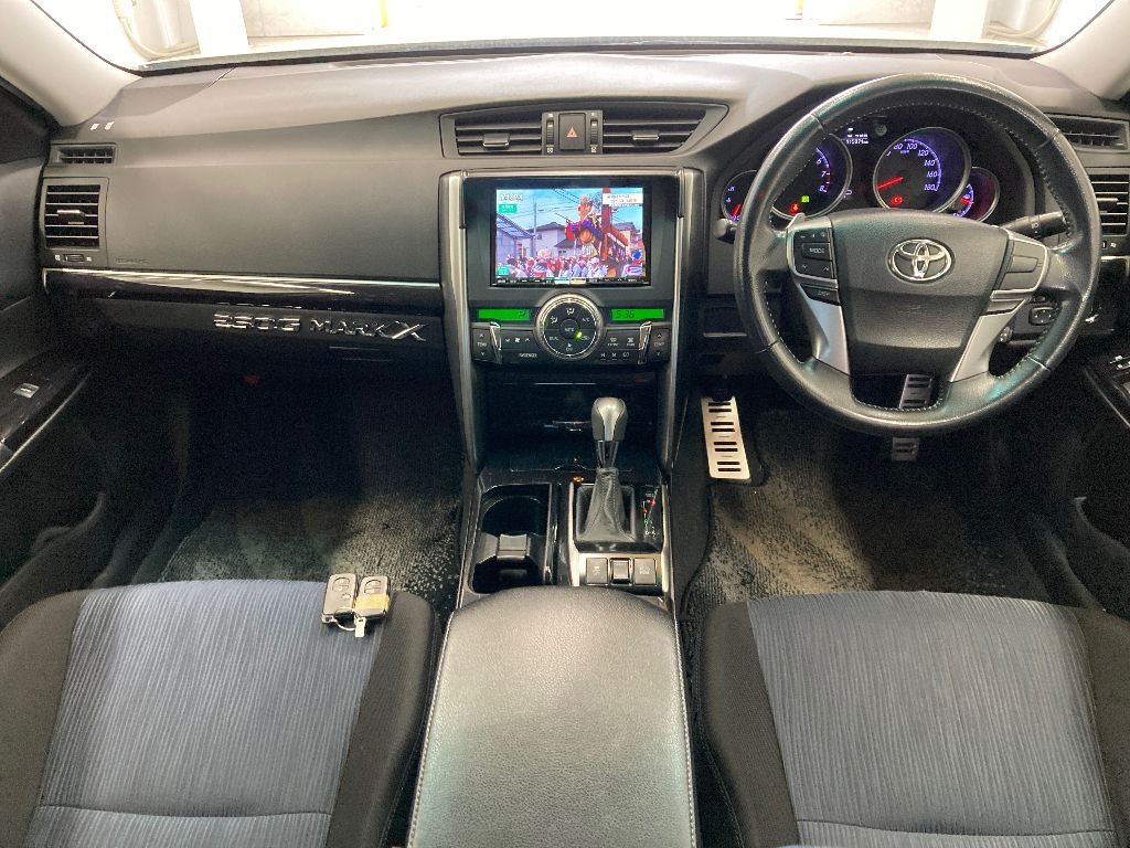 TOYOTA MARK X