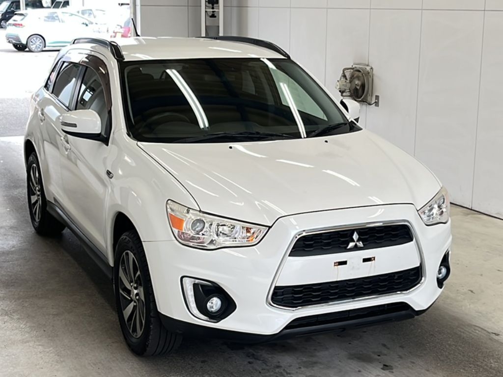 MITSUBISHI RVR