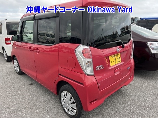 NISSAN DAYZ ROOX