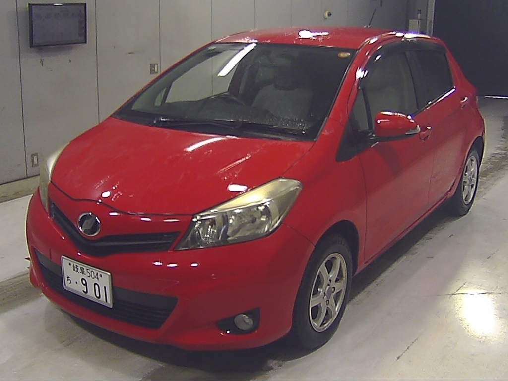 TOYOTA VITZ