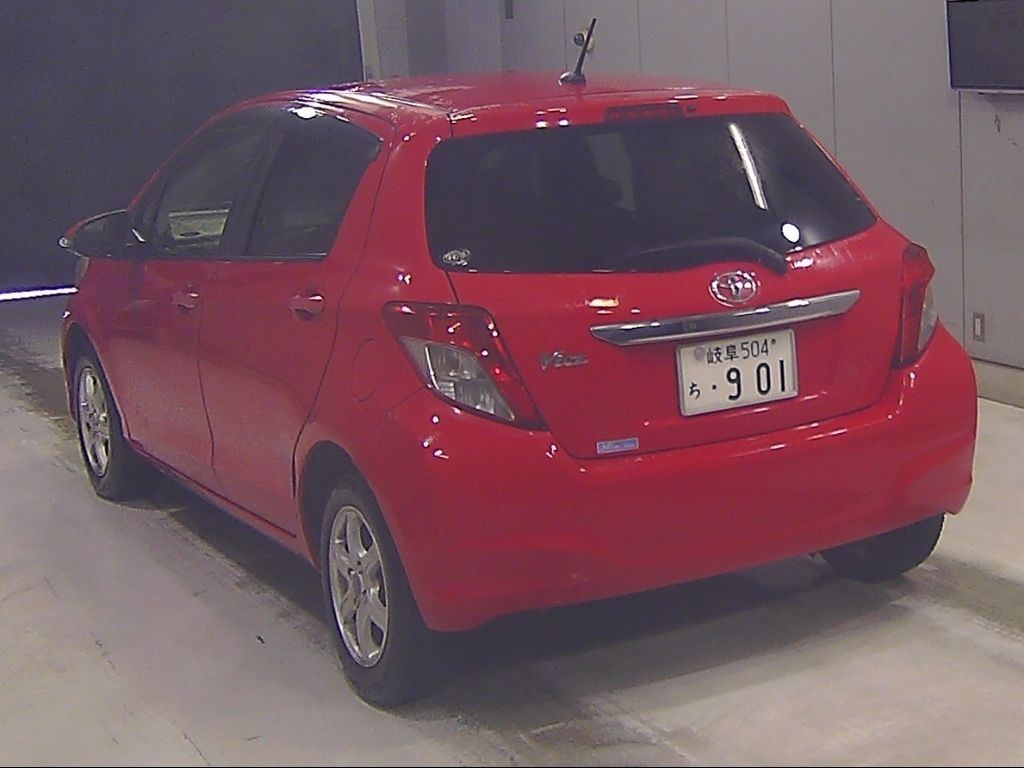 TOYOTA VITZ
