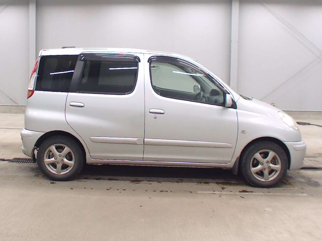 TOYOTA FUNCARGO