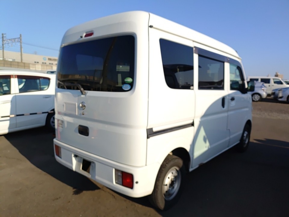NISSAN NV100 CLIPPER