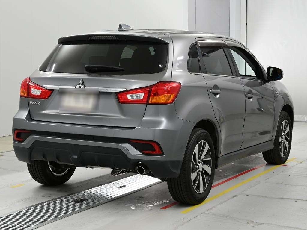 MITSUBISHI RVR
