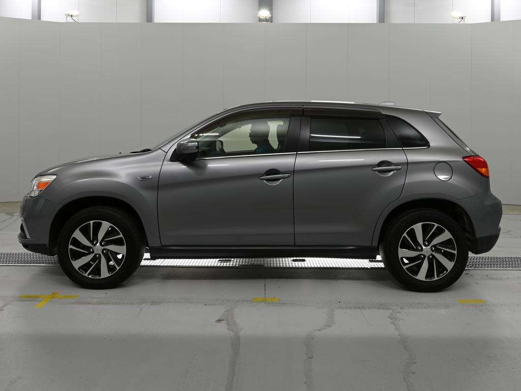 MITSUBISHI RVR