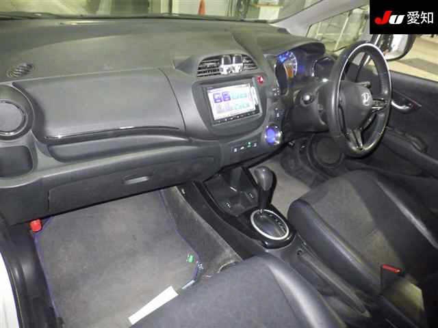 HONDA FIT SHUTTLE