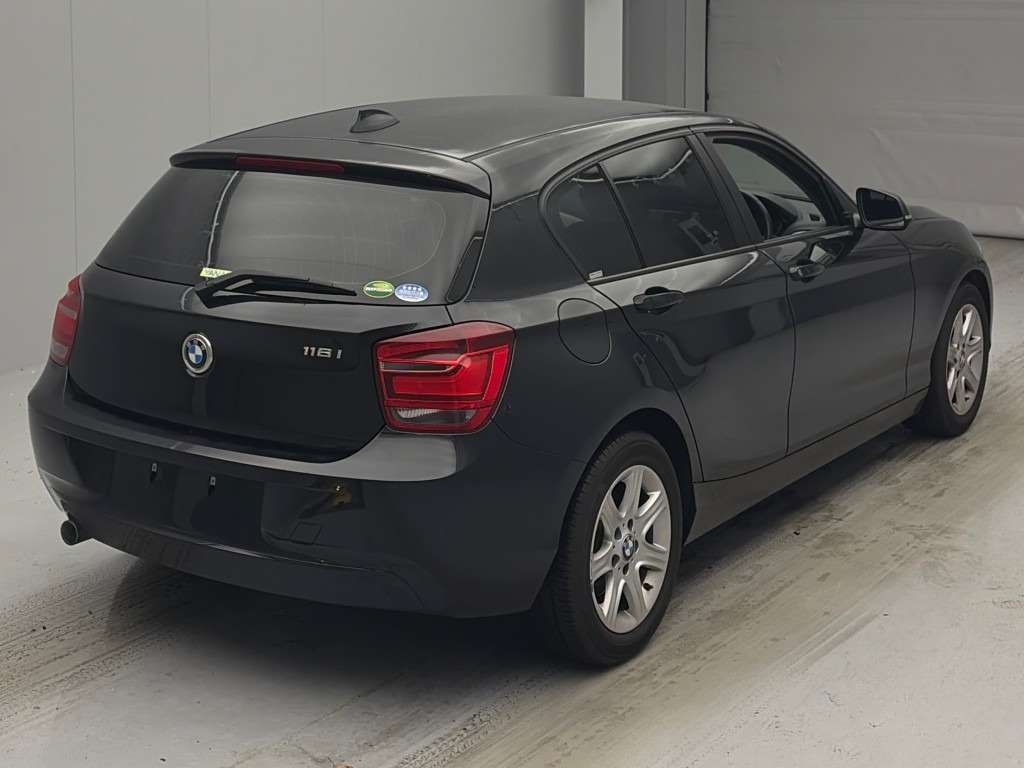 BMW 1-SERIES