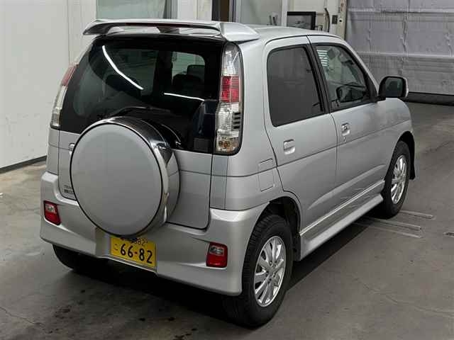 DAIHATSU TERIOS KID