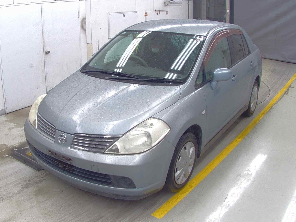NISSAN TIIDA LATIO