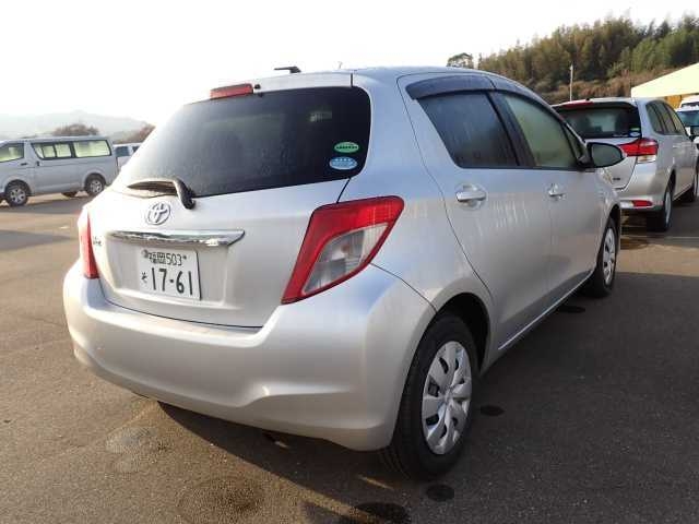 TOYOTA VITZ