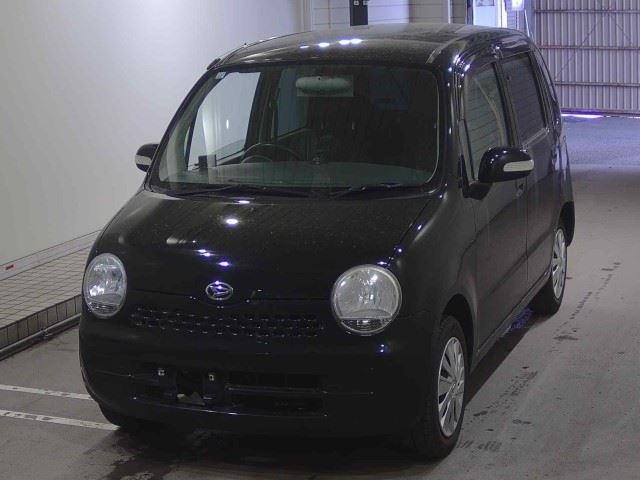 DAIHATSU MOVE LATTE