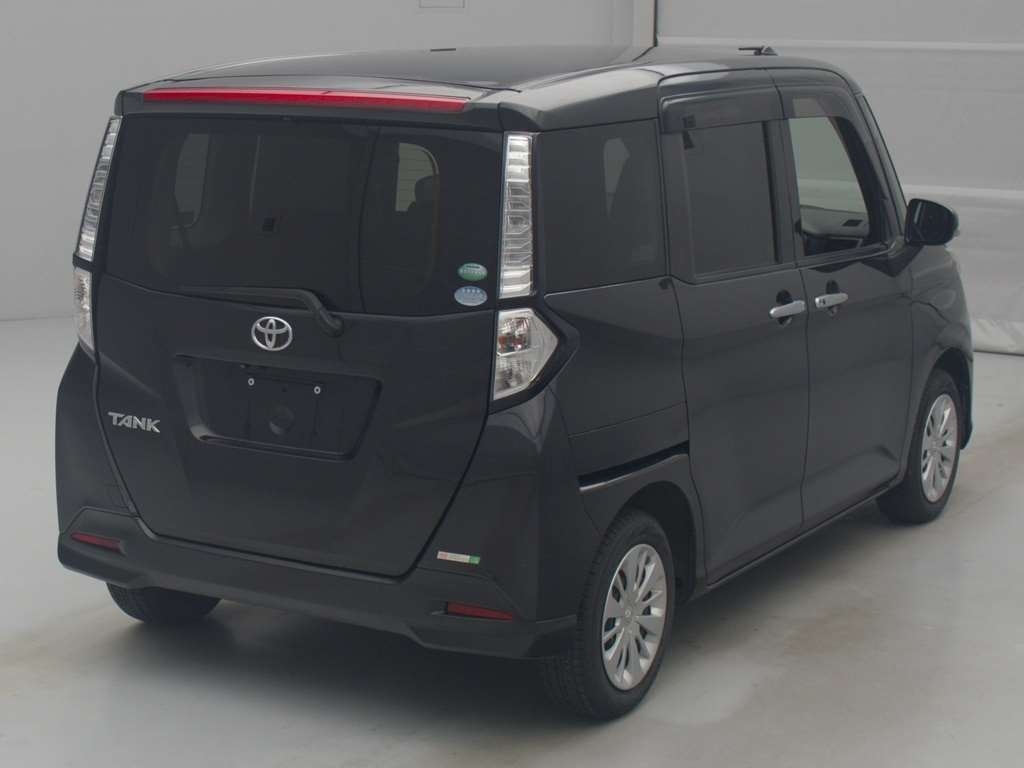 TOYOTA TANK
