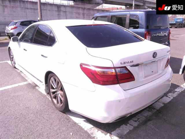LEXUS LS600H