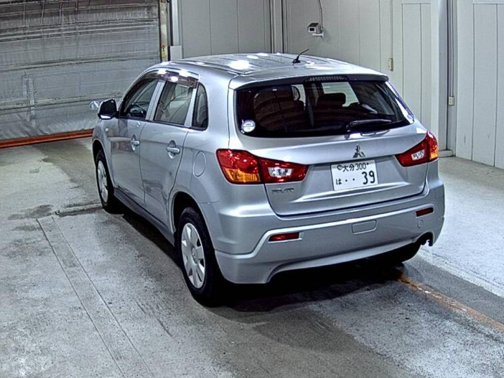 MITSUBISHI RVR