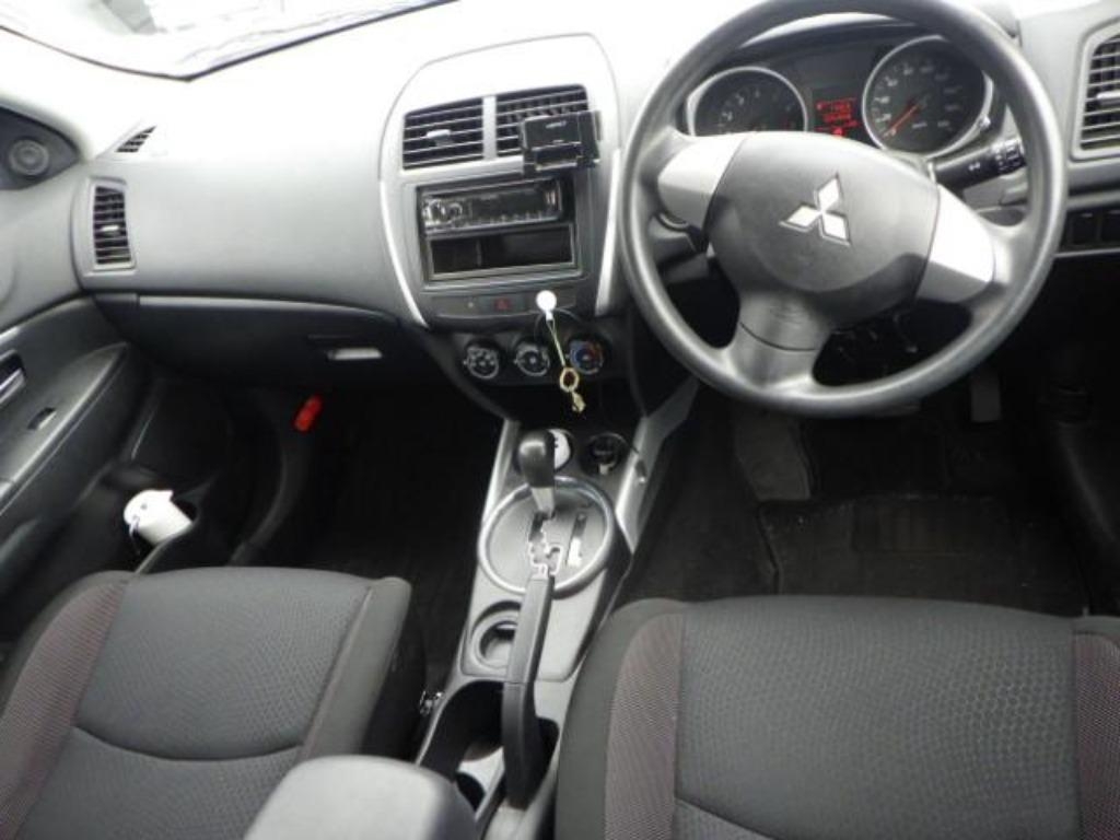 MITSUBISHI RVR