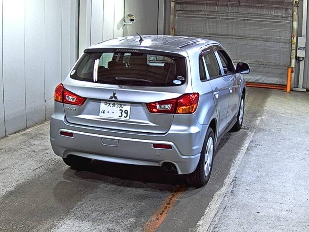 MITSUBISHI RVR