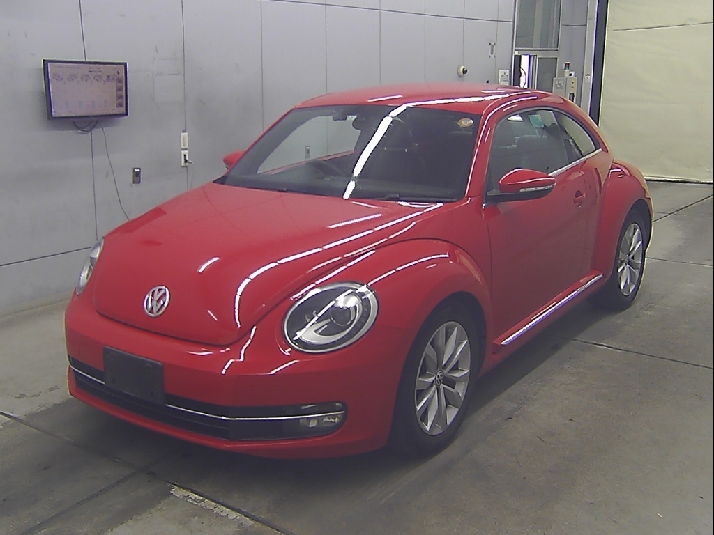 VOLKSWAGEN BEETLE