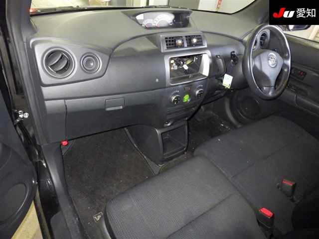 TOYOTA BB
