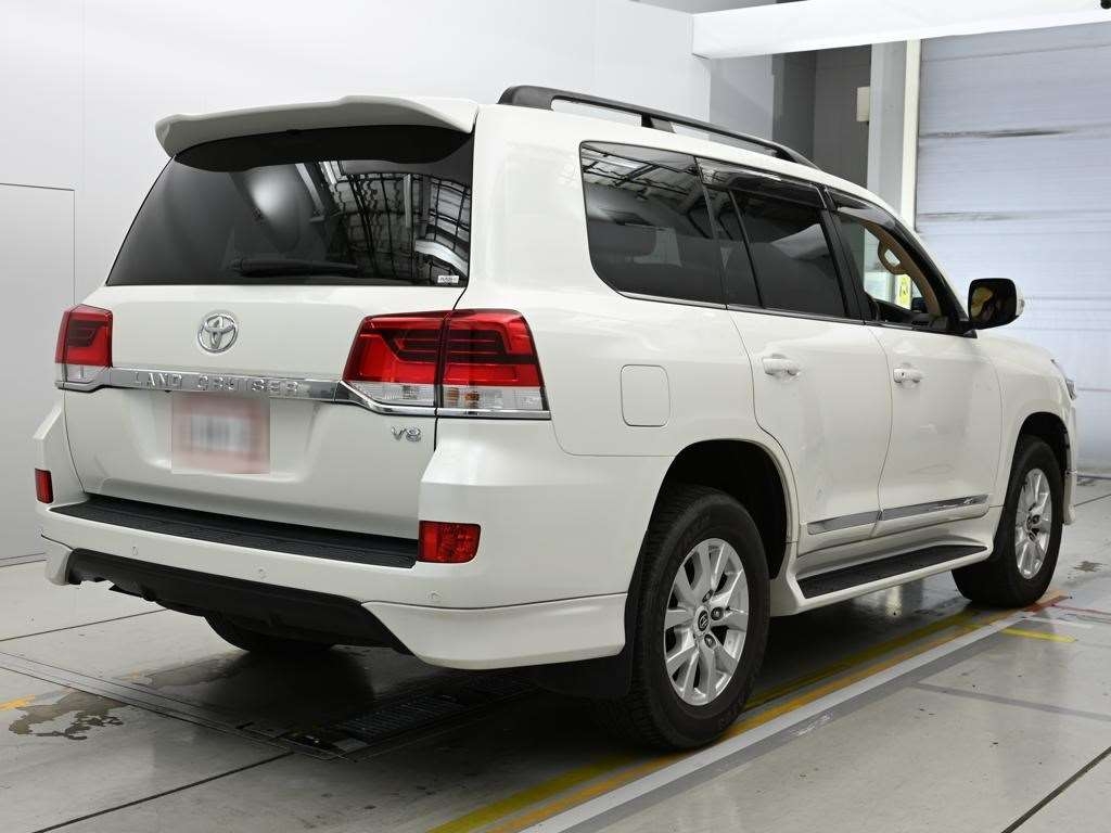 TOYOTA LAND CRUISER