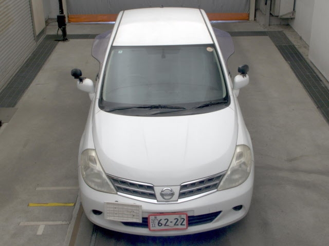 NISSAN TIIDA LATIO