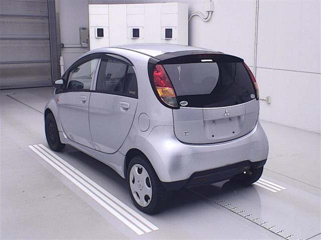 MITSUBISHI I