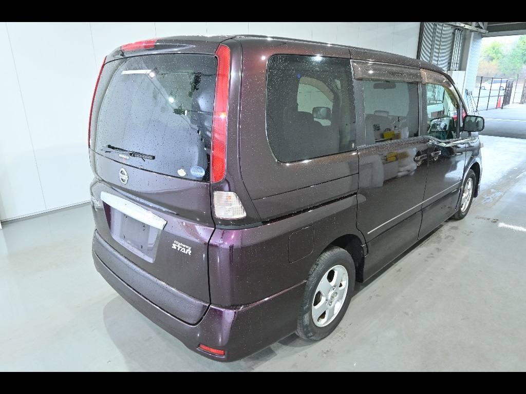 NISSAN SERENA