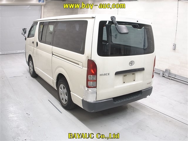 TOYOTA REGIUS ACE