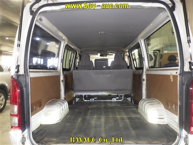 TOYOTA REGIUS ACE